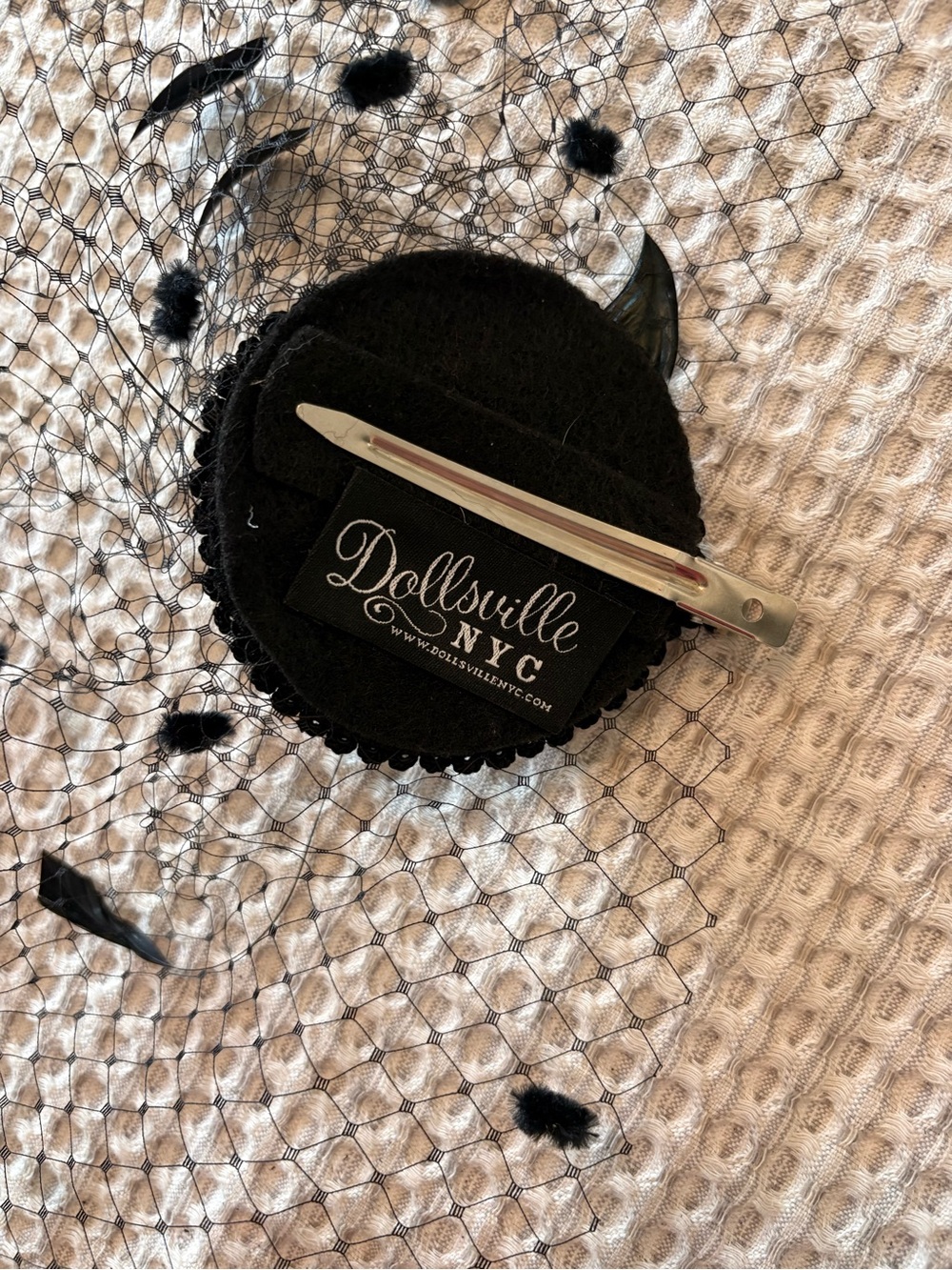 Black Veiled Fascinator with Feathers and Pink Pearl Accents - Picture 7 of 12
